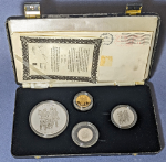 Vietnam Veterans Memorial Proof Medal Set - 1/2oz Gold & Platinum.. OGP COA